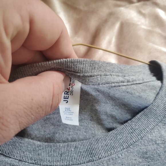 Wake long sleeve tee 4 sided grey/red - Picture 2 of 3